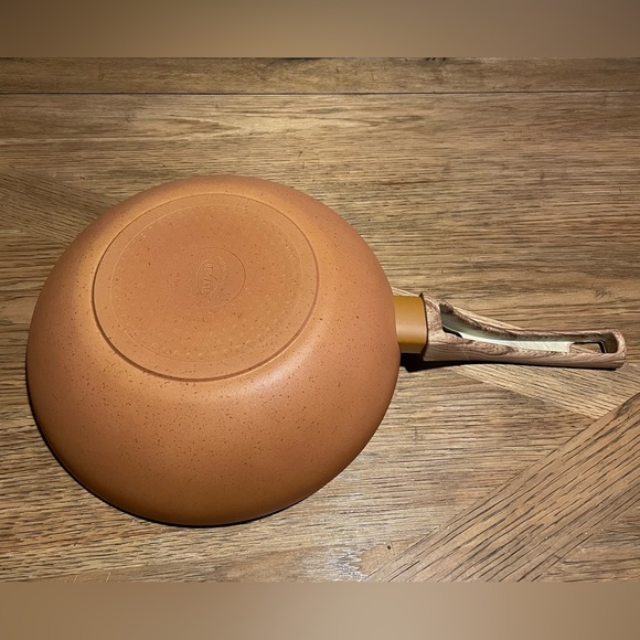 12”-inch Terracotta Wok